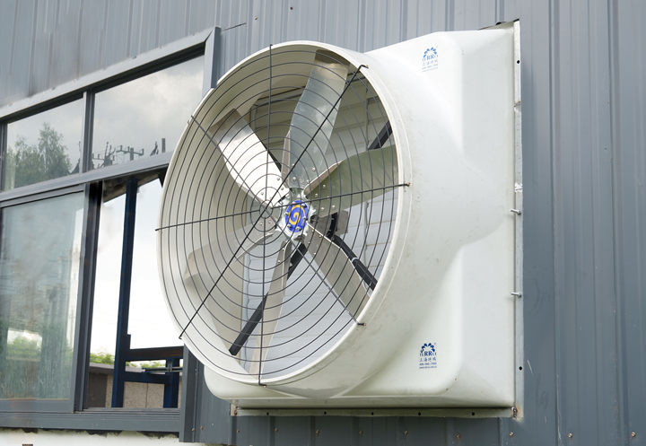 ভারী দায়িত্ব শিল্প নিষ্কাশন ফ্যান 48 ′′ ব্লেড 850W শক্তি এবং 48000m3/h সর্বোচ্চ বায়ু প্রবাহ সঙ্গে