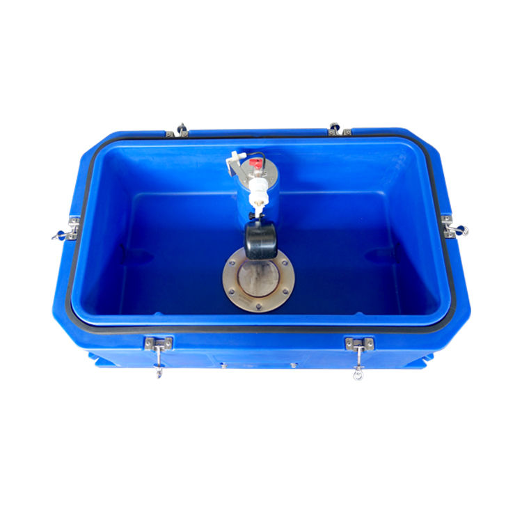 110*70*53cm/3.6*2.3*1.7ft. গবাদি পশু পানি ট্যাঙ্ক প্রস্থ 70cm/2.3ft. টেকসই এবং সব জলবায়ু জন্য উপযুক্ত