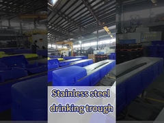 350 মিমি পানীয় উচ্চতা তাপমাত্রা নিয়ন্ত্রণ মোড 15-40C এবং সামঞ্জস্যযোগ্য জল প্রবাহ সহ গরু পানীয়